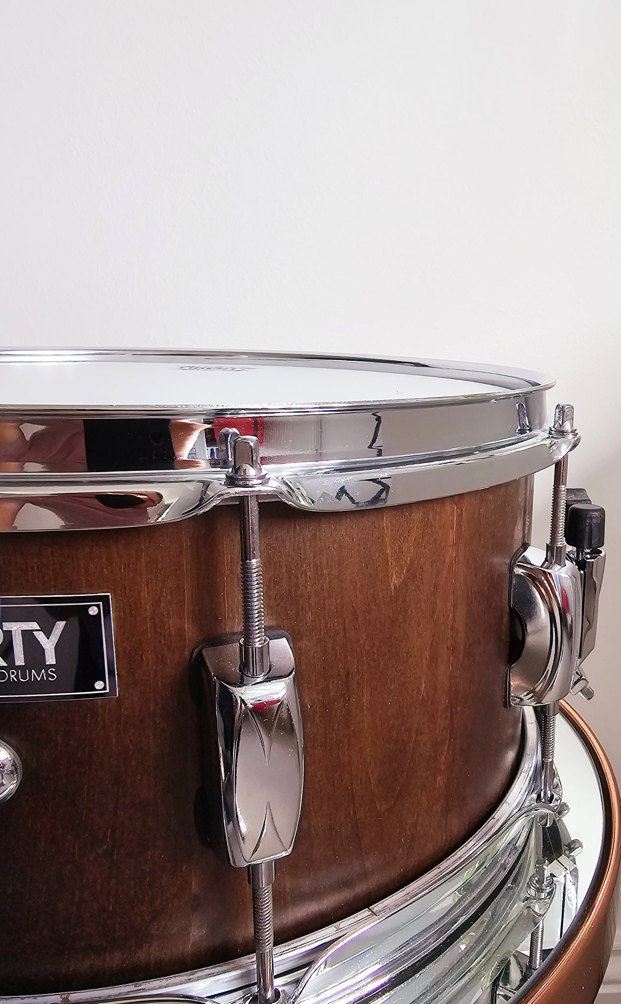 13x6" Liberty Drums snare drum - Jacobean Oak finish